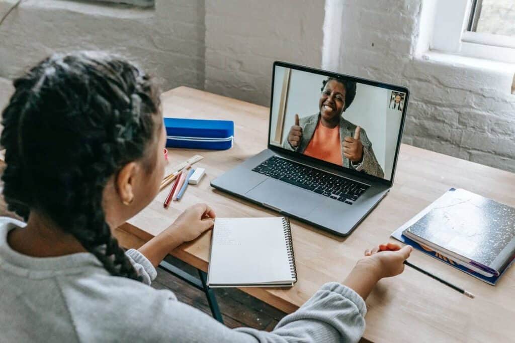 an online school for language courses