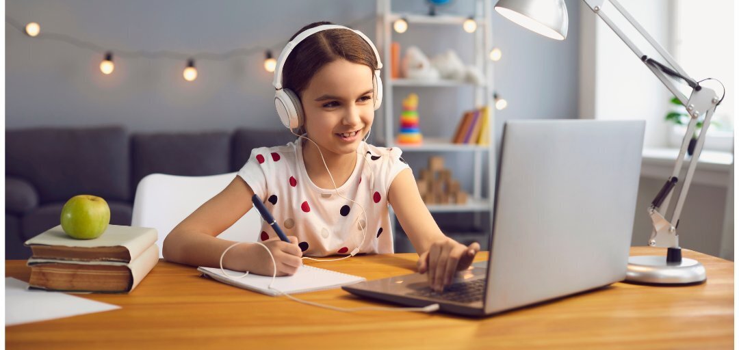 Explora los Beneficios y Desafíos del Aprendizaje Virtual para Niños ...